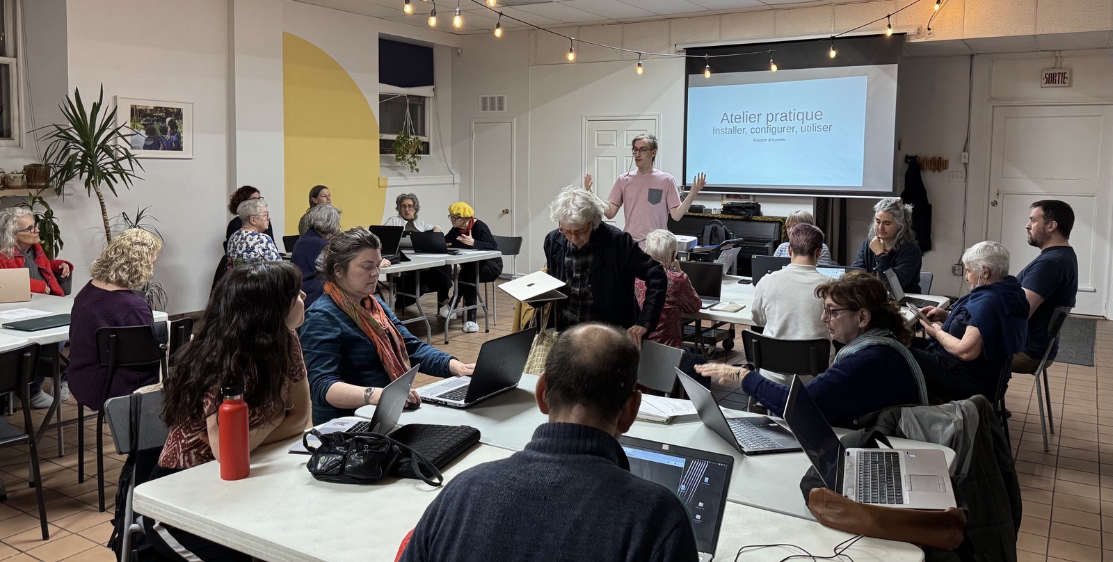 Compte-rendu d'atelier: Se libérer des géants du Web: enjeux actuels, et solutions alternatives